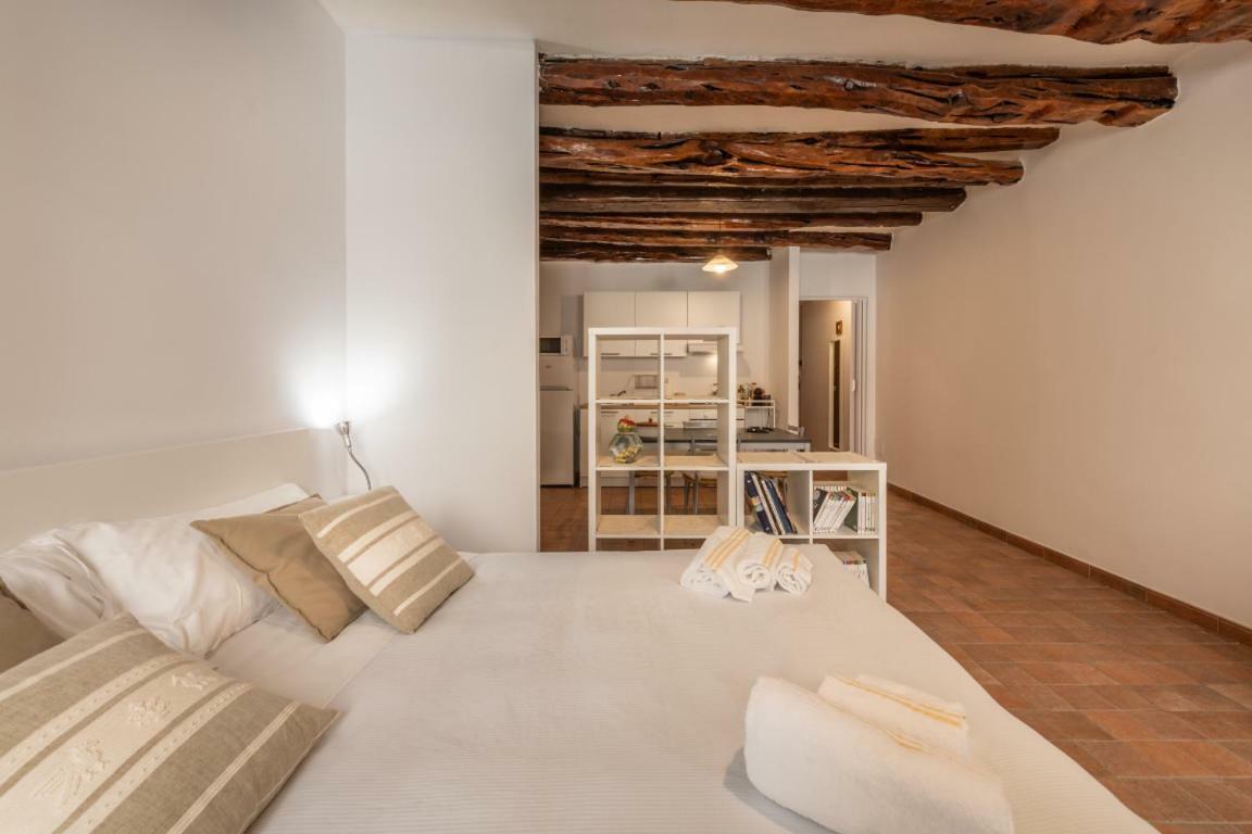 Remy Apartment Cagliari Exteriör bild