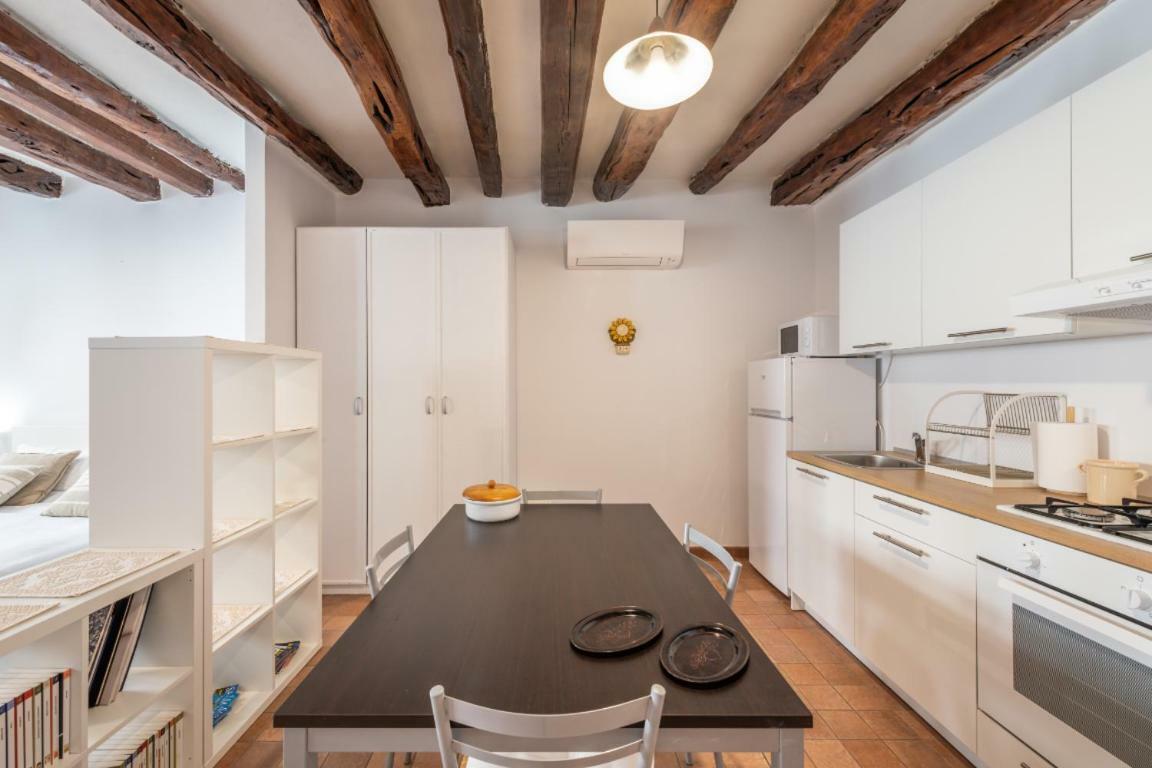 Remy Apartment Cagliari Exteriör bild