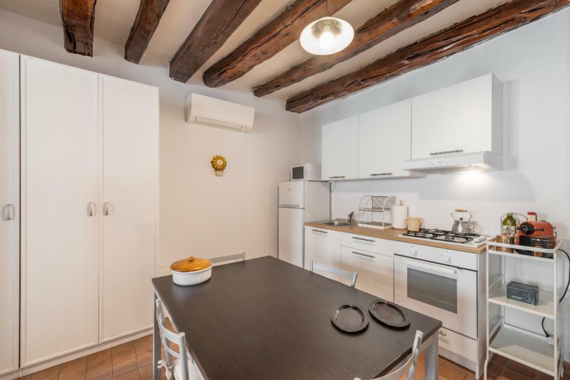 Remy Apartment Cagliari Exteriör bild